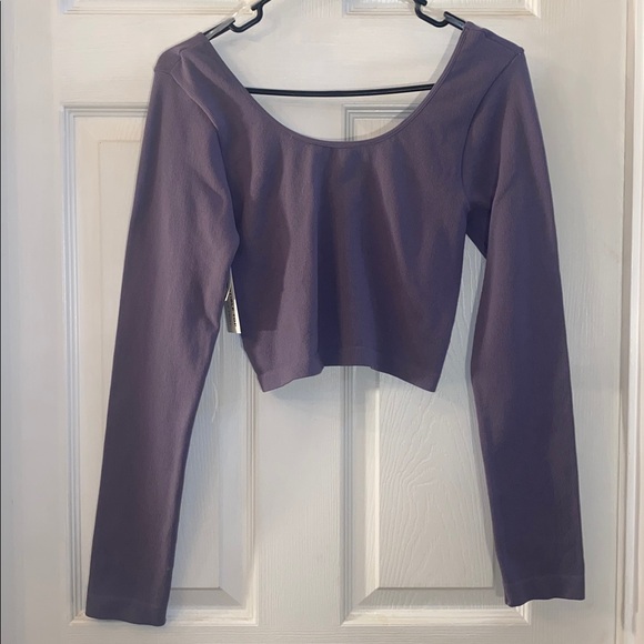 Aeropostale Lavender Long Sleeve Convertible Front, Back, Or Twist Crop Top NWTs - Picture 9 of 13